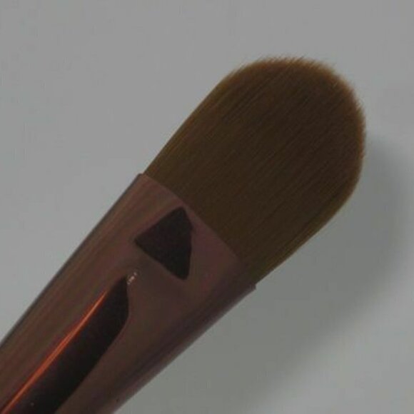 Josie Maran Foundation Brush #001  / FULL SIZE / BRAND NEW - Picture 4 of 5